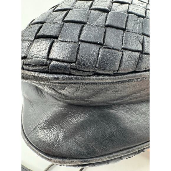 Bottega Veneta Intrecciato Messenger Vintage Black Leather Crossbody Bag - Picture 7 of 13